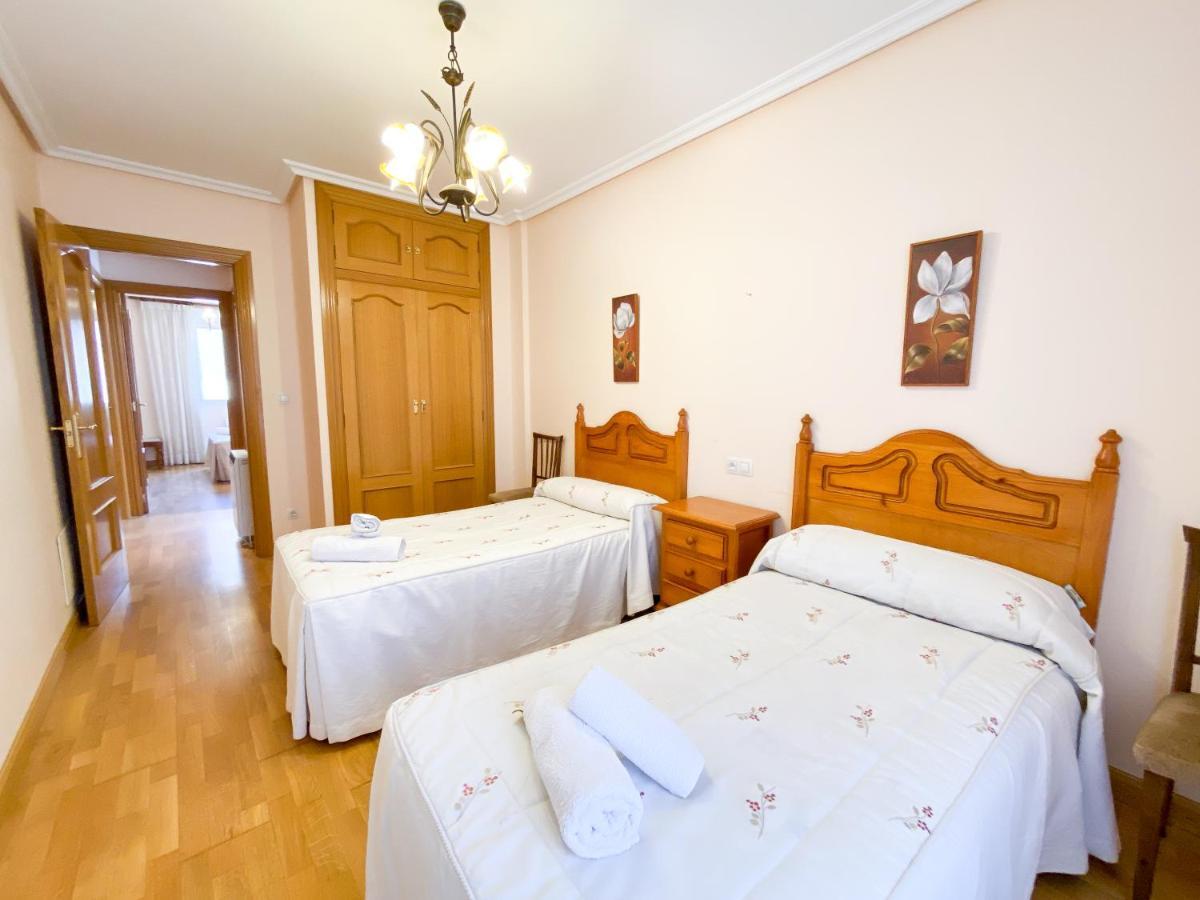 Vivienda Turistica Los Leones 베를랑가 데 두에로 외부 사진